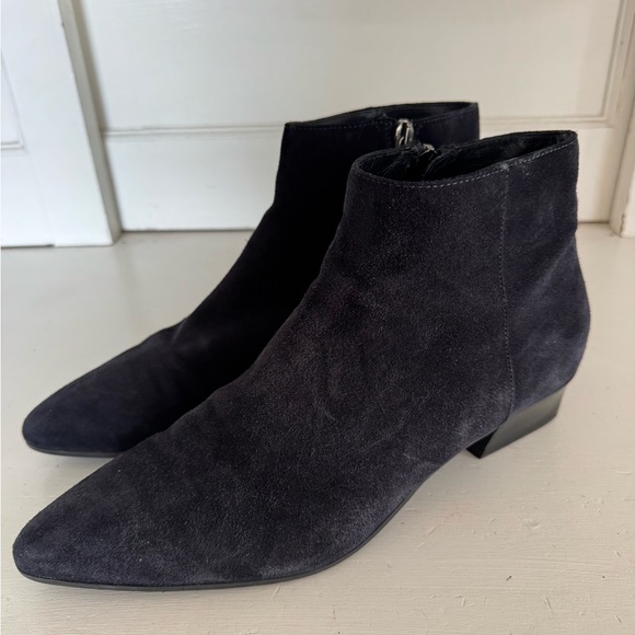 Aquatalia black suede ankle boots size 10.5 - Picture 2 of 13